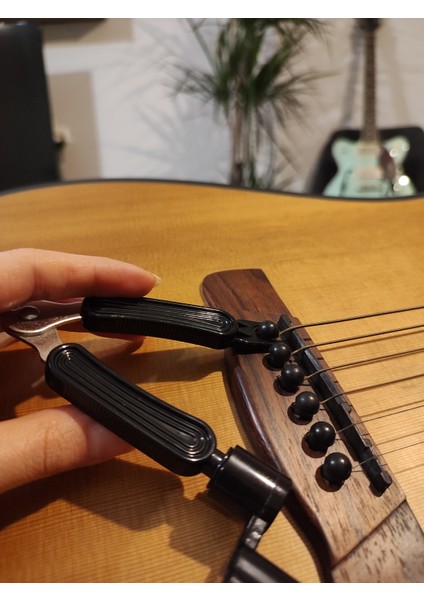 Gitar Burgu Çeviri - Gitar Tel Kesici - Akustik Gitar Pimi Çıkarıcı (String Winder)