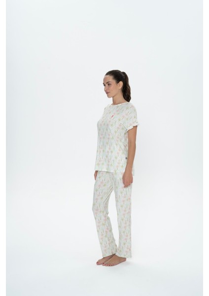 Kadın Ekru Pijama Takım fiyatları