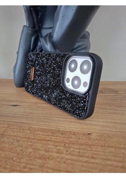iPhone 16 Pro Max Uyumlu Işıltılı Taşlı Lüks İçi Kadife Kamera Çıkıntılı Kaliteli Kılıf fırsatları