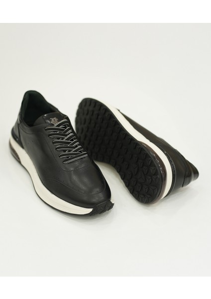 Siyah Bağcıklı Deri Sneaker