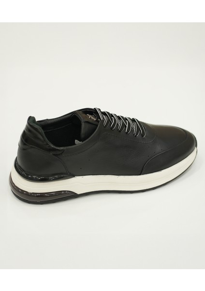 Siyah Bağcıklı Deri Sneaker