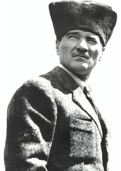 Kalpaklı Atatürk Kanvas Tablo 35 x 50 cm
