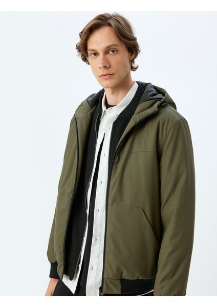 Mevsimlik Ceket Slim Fit Fermuarlı
