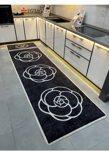 Çiçek Desenli Latesk Kaymaz Taban Halı