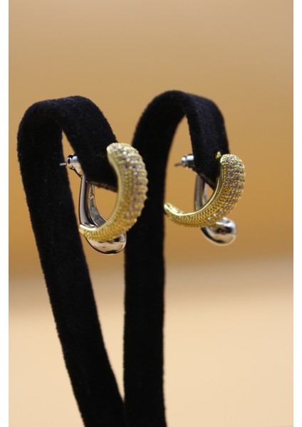 Bella Joya Zirkon Taşlı Piramid Kadın Küpe Çifti modelleri