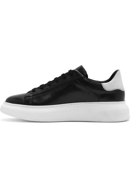 Erkek Siyah Bağcıklı Kalın Tabanlı Deri Sneaker 25SFD740518