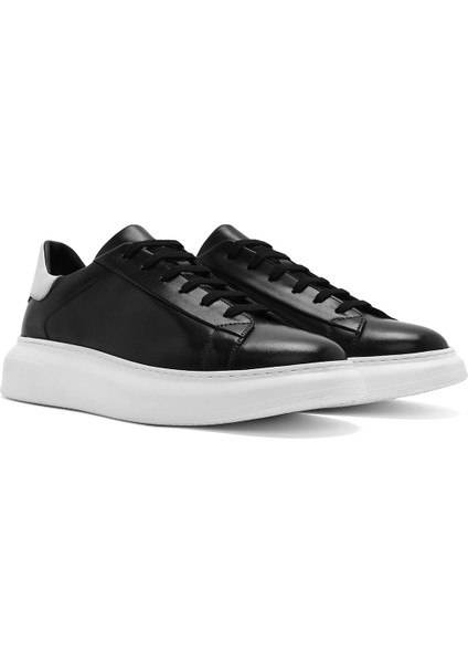 Erkek Siyah Bağcıklı Kalın Tabanlı Deri Sneaker 25SFD740518