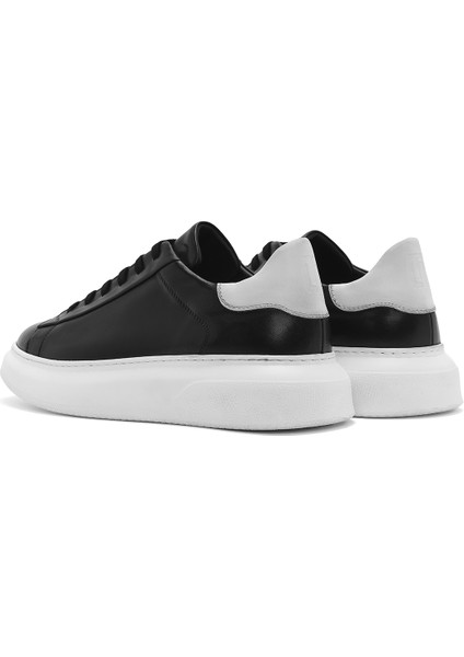 Erkek Siyah Bağcıklı Kalın Tabanlı Deri Sneaker 25SFD740518