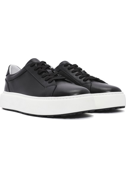 Erkek Siyah Bağcıklı Kalın Tabanlı Deri Sneaker 25SFD611818