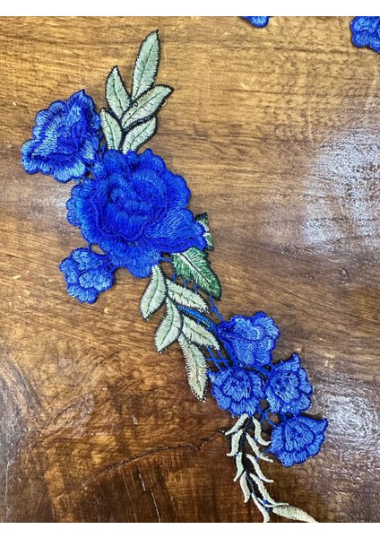 Mavi Nakış Işleme Çiçekli Arma Dikiş Aplike 25X11 cm
