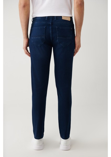 Erkek Lacivert Eskitme Yıkamalı Esnek Jean Pantolon B003525