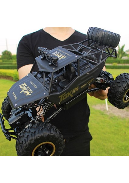 2.4ghz 4WD Çift Motorlu Arazi Tırmanma Arabası Uzaktan Kumandalı Araç, MODEL:6026(SIYAH) (Yurt Dışından)