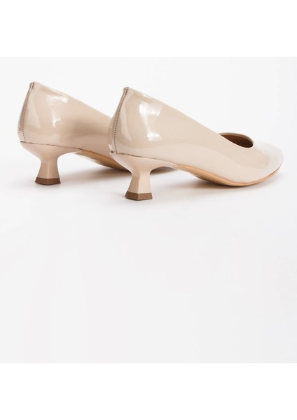 Kadın Sivri Burunlu Kısa Topuklu Stiletto Ten Rugan fiyatları