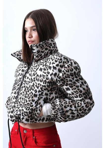 Leoparlı Crop Şişme Kadın Mont