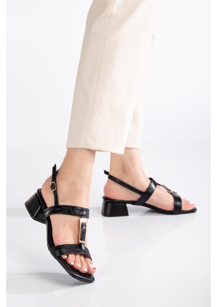 Suins Loren Model Kadın Toka Detaylı Sandalet fiyatları