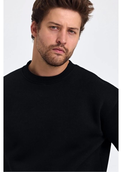 Erkek Siyah Bisiklet Yaka Üç Iplik Şardonlu Sweatshirt modelleri