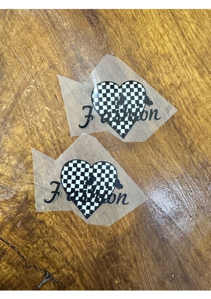 2 Li Ütü Ile Yapışan Damalı Kalp Transfer Baskı Arma 7x7 cm