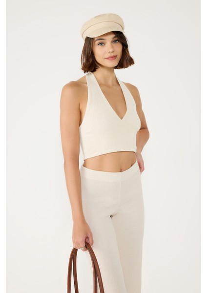 Sırt Dekolteli Halter Yaka Top