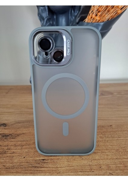 iPhone 15 Uyumlu Kamera Lens Koruma Hediyeli Magsafe Şarj Özellikli Standlı Mat Lüks Kılıf