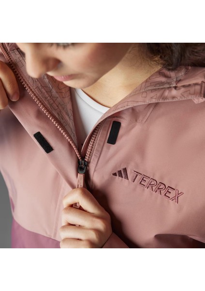 Terrex Xploric 2.5 Climaproof Kadın Yağmurluk fırsatları
