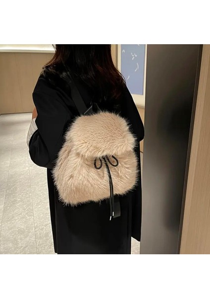 Şık Tasarımıyla Peluş Sırt Çantası fiyatları