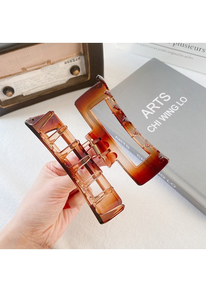 Büyük Kare Kıskaç (Yurt Dışından) fiyatları