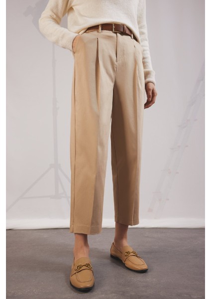 Carrot Fit Kemerli Klasik Pantolon Yüksek Bel Dar Paça Piliseli Basic Düz Kısa Paça D4282AX24AU