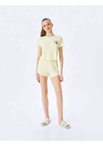 Nakış Detaylı Kısa Kollu Modal Kumaş Şortlu Pijama Takımı