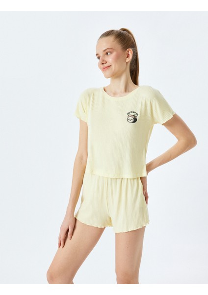 Nakış Detaylı Kısa Kollu Modal Kumaş Şortlu Pijama Takımı