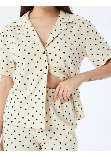 Pamuklu Kalpli Kısa Kollu Şortlu Pijama Takımı indirimleri