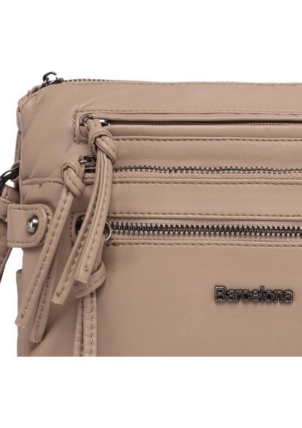 Yıkama Deri Askılı Kadın Postacı Çantası 21K Barcelona 1920 fiyatları