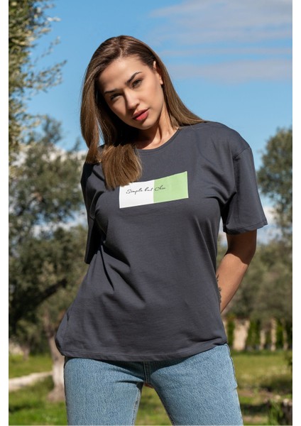 Kadın Oversize Fit Bisiklet Yaka Baskılı Kısa Kollu T-Shirt modelleri