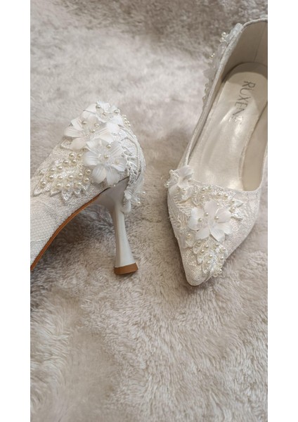 Ever Sivri Burun Dantel ve Inci Işlemeli 6 cm Ince Topuk Stiletto Nişan Nikah Gelin Ayakkbısı