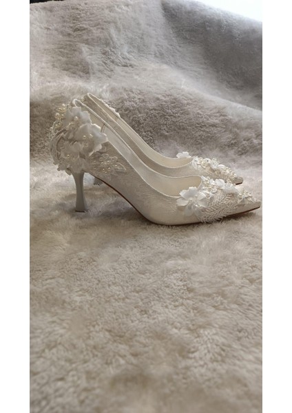 Ever Sivri Burun Dantel ve Inci Işlemeli 6 cm Ince Topuk Stiletto Nişan Nikah Gelin Ayakkbısı fırsatları