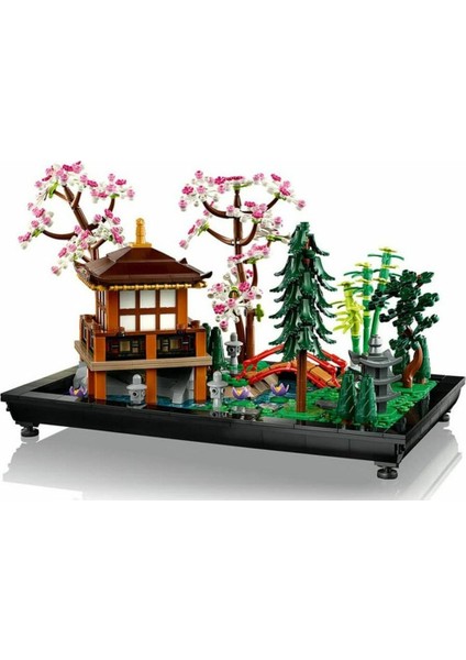 10315 LEGO Icons Huzurlu Bahçe 1363 Parça +18 Yaş modelleri