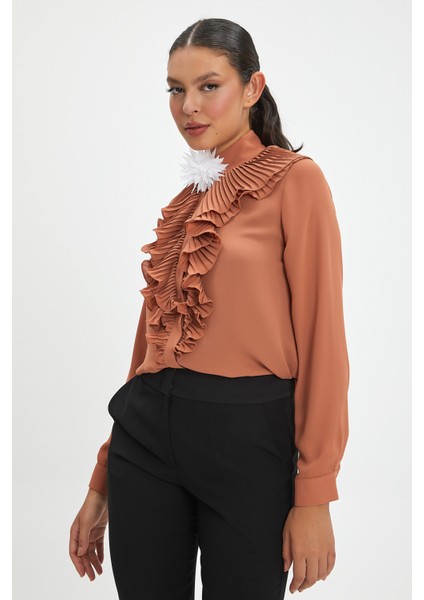 Kadın Pilise Detaylı Bluz - Yaka Tasarımıyla Zarif ve Özgün Şıklık - Günlük ve Özel Günler Için Ideal Bluz indirimleri