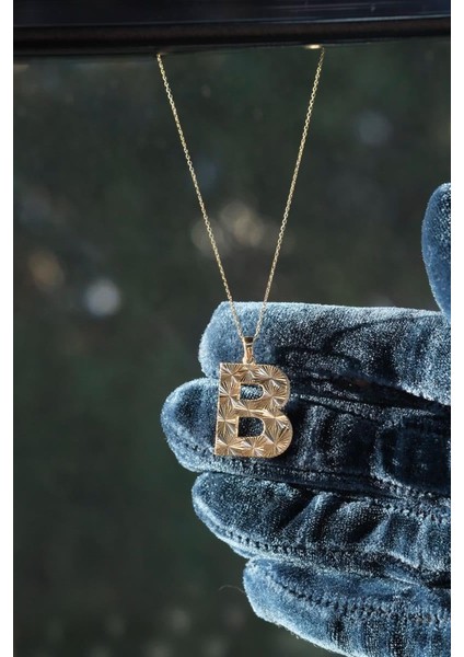 14 Ayar Altın Kristal Kesim Harfli Dikiz Süsü & B Harfi