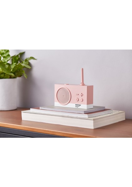 x Pantone Tykho 3 Bletooth Hoparlör ve Radyo Açık Pembe