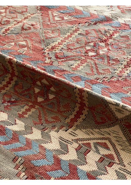 130 x 205 cm El Dokuma Geleneksel Türk Kilimi, Ender Desenli 35 Yaş Vintage Kilim, Yıkanabilir Rustik Stili Kilim modelleri