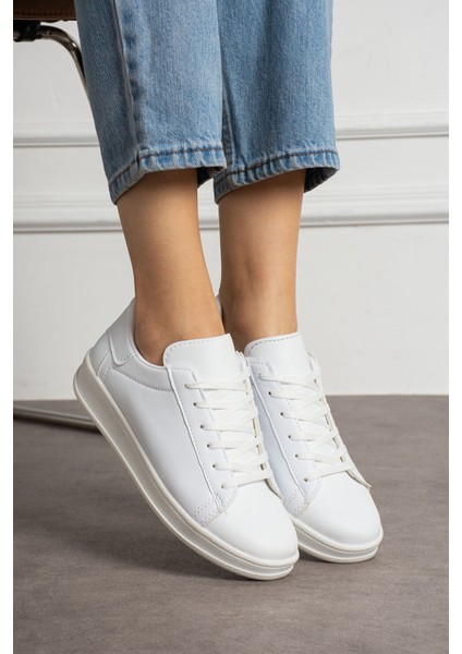 Beyaz Kadın Sneaker AIR22