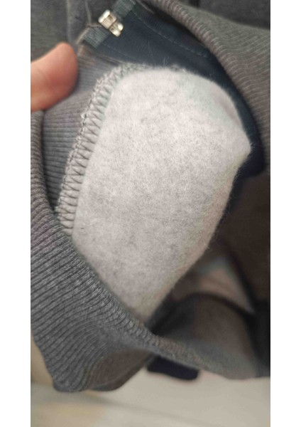 Sırtı Şehir Desenli Kapüşonlu Hırka Alt Eşofman Takımı indirimleri