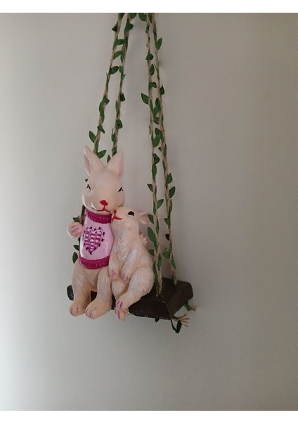 Salıncakta Büyük Boy Yavrulu Tavşan Dekoratif Biblo Heykel Hediyelik Bahçe Dekorasyon Süsleme indirimleri