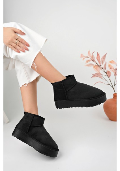 Siyah Kadın Kalın Tabanlı Içi Kürklü Bilekte Kısa Bot UG04