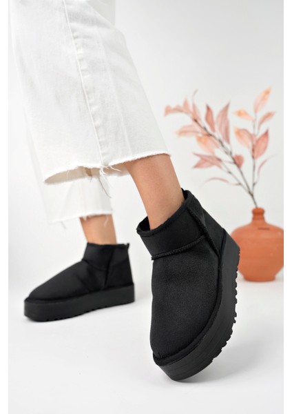 Siyah Kadın Kalın Tabanlı Içi Kürklü Bilekte Kısa Bot UG04 fiyatları
