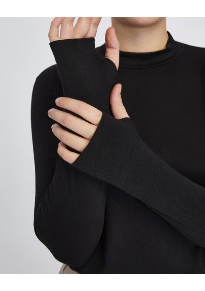 Hafif Balıkçı Yakalı Parmak Geçmeli Likralı Organik Kadın Body - Siyah - L-XL
