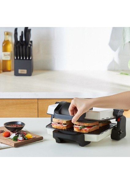 Future Essential Izgara Yapabilen Matte Krem 1800 W Tost Makinesi