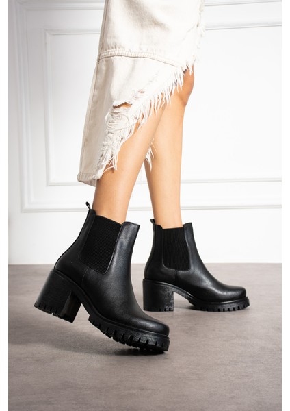 Siyah Kadın Topuklu Bot modelleri