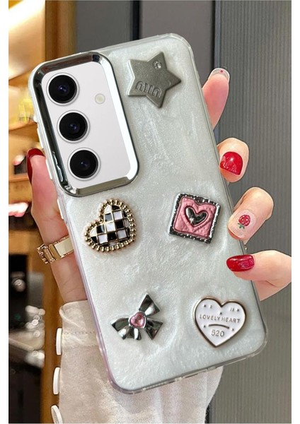 Samsung Galaxy S24 Uyumlu 3D Taş Kurdele Kelebek Kalp Glitter Motifli Simli Sert Kapak