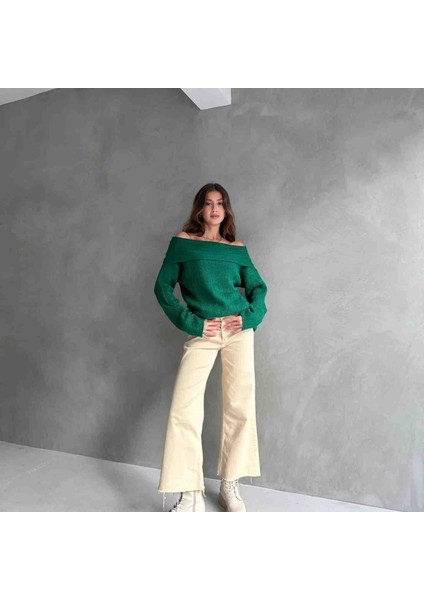 Madonna Yaka Triko Kazak