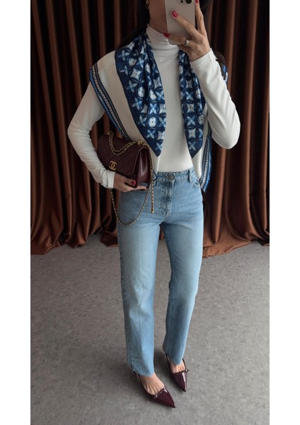 Kesik Paça Açık Mavi Regular Jean